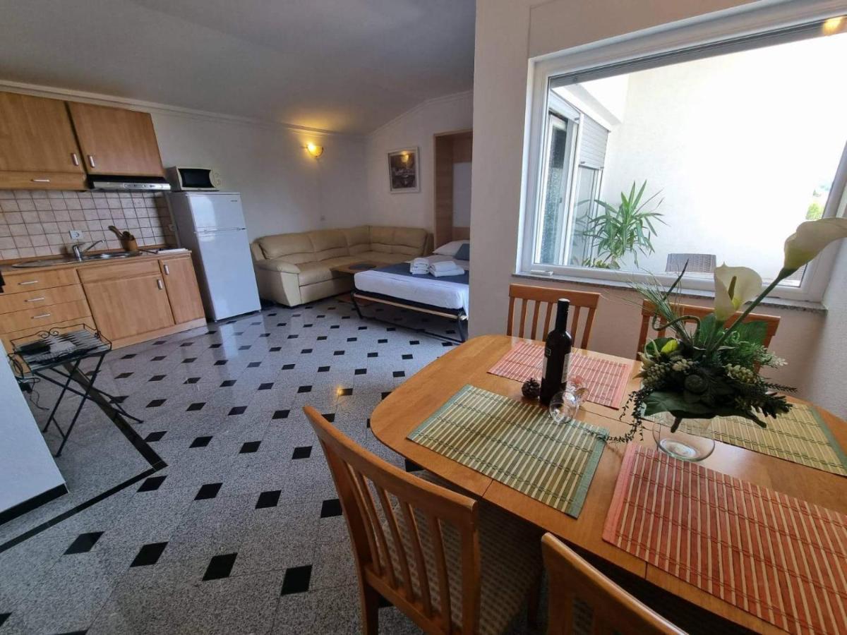 Apartment Tomic 2 Makarska Extérieur photo